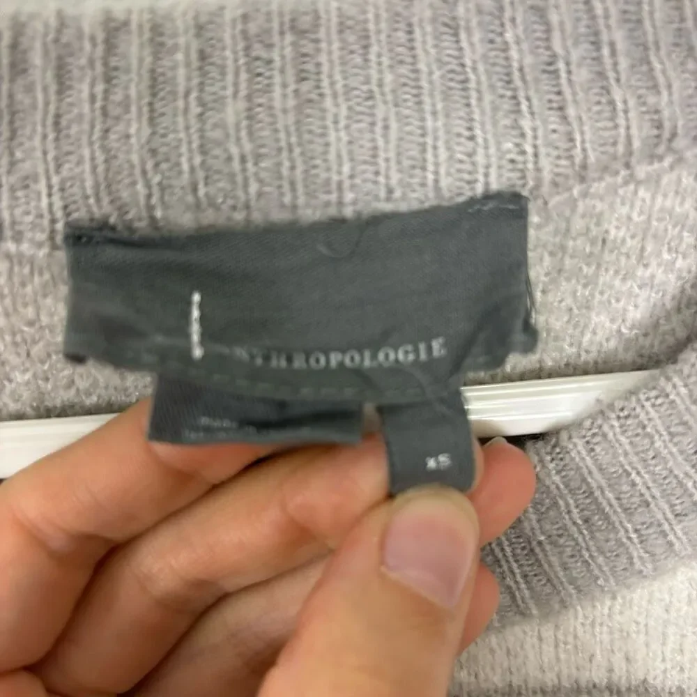 Anthropologie Grey and White‎ Plaid Fleece Sweater w/ White Button Up Under XS